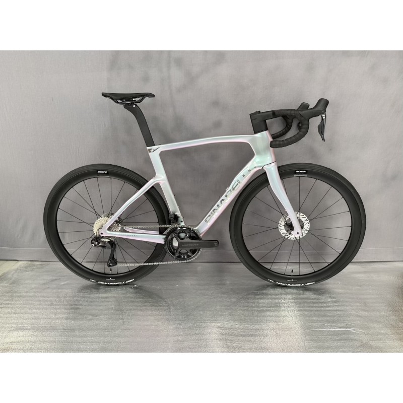 Pinarello F Shimano Ultegra Di2 Ltd Edition.