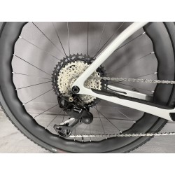 Pinarello Gravelbike Dogma GR Shimano GRX Di2 (demo)