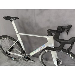 Factor Ostro VAM 2.0 Arctic-Chrome 2026