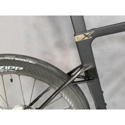 New Pinarello Dogma X 2027 - Etna Lucente - Zipp NSW 454