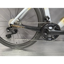 Pinarello Dogma F 2027 -  Molten Sand - Shimano Ultegra di2 - Scope Artech