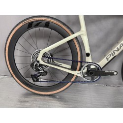 Pinarello Grevil F - Sram Force XPLR - Most Fast carbon wielset
