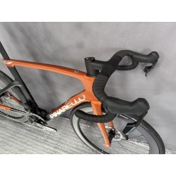 Pinarello Dogma F 2026 - Luxter Amber - SRam Force - Scope S5