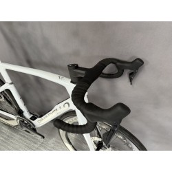 Pinarello Dogma F - Edge Crystal White - Princeton Wake