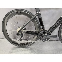 Pinarello Dogma F 2026 - Black on black - Shimano Ultegra Di2