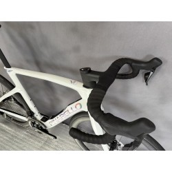 Pinarello Dogma F 2027 - Shimano Dura Ace Di2 - Scope Artech