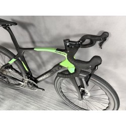 Pinarello Grevil F7 - Cuore Carbon Berd Spokes